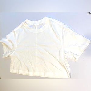 Lululemon All Yours Cropped T-Shirt ( very cropped) worn once